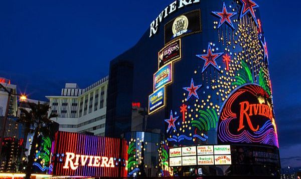 ¿Por qué Elegir Casinos en Vivo Sobre Casinos RNG?